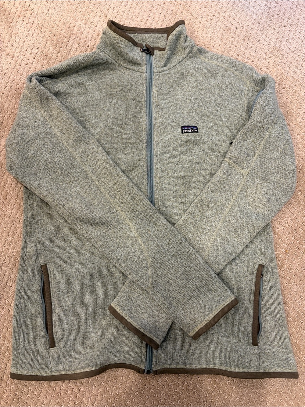 Patagonia womens Heather green Full-Zip Fleece Jacket with Brown Trim
